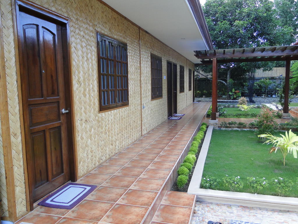 Susan'S Place Bed And Breakfast Puerto Princesa Екстер'єр фото