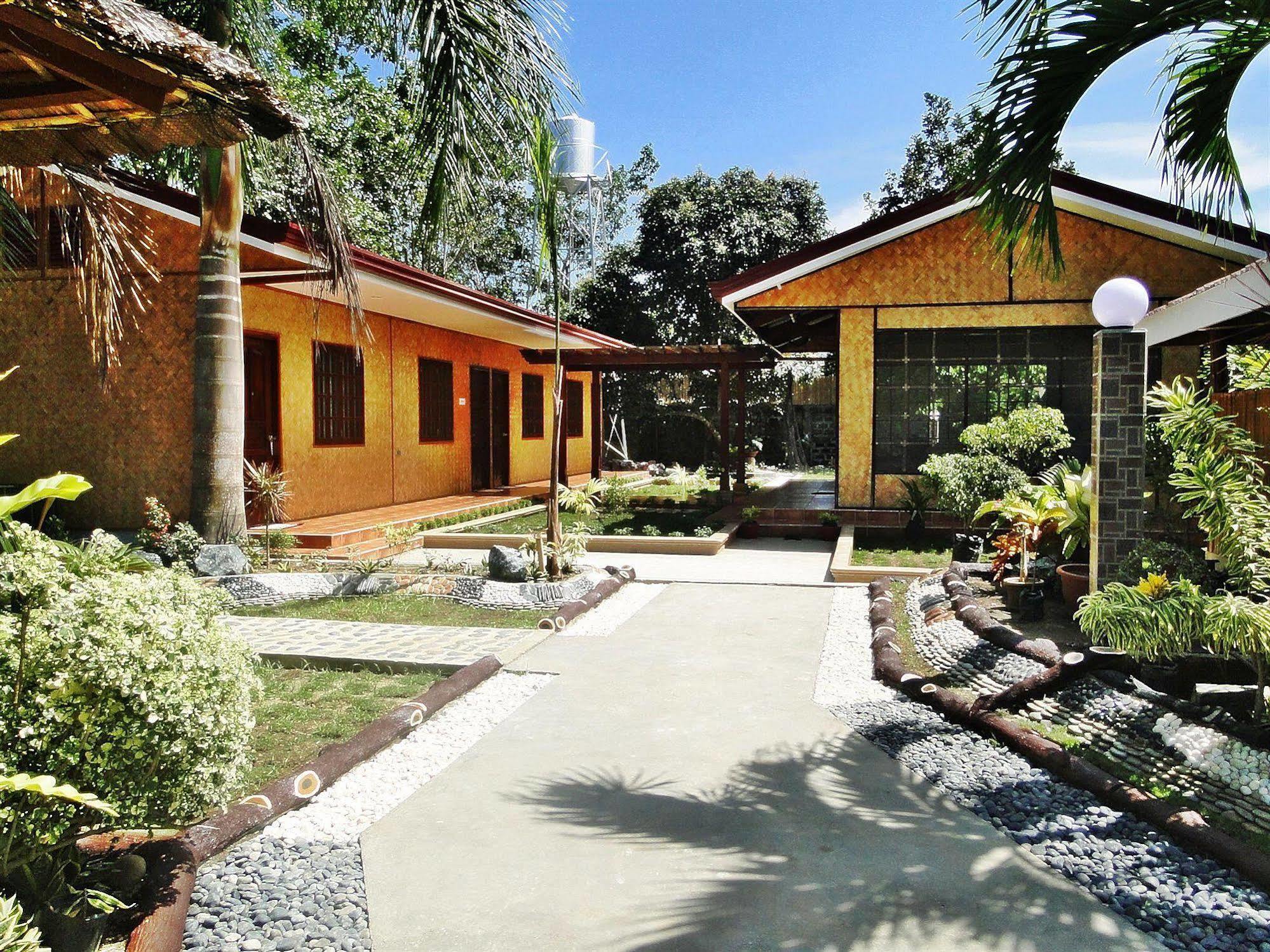 Susan'S Place Bed And Breakfast Puerto Princesa Екстер'єр фото