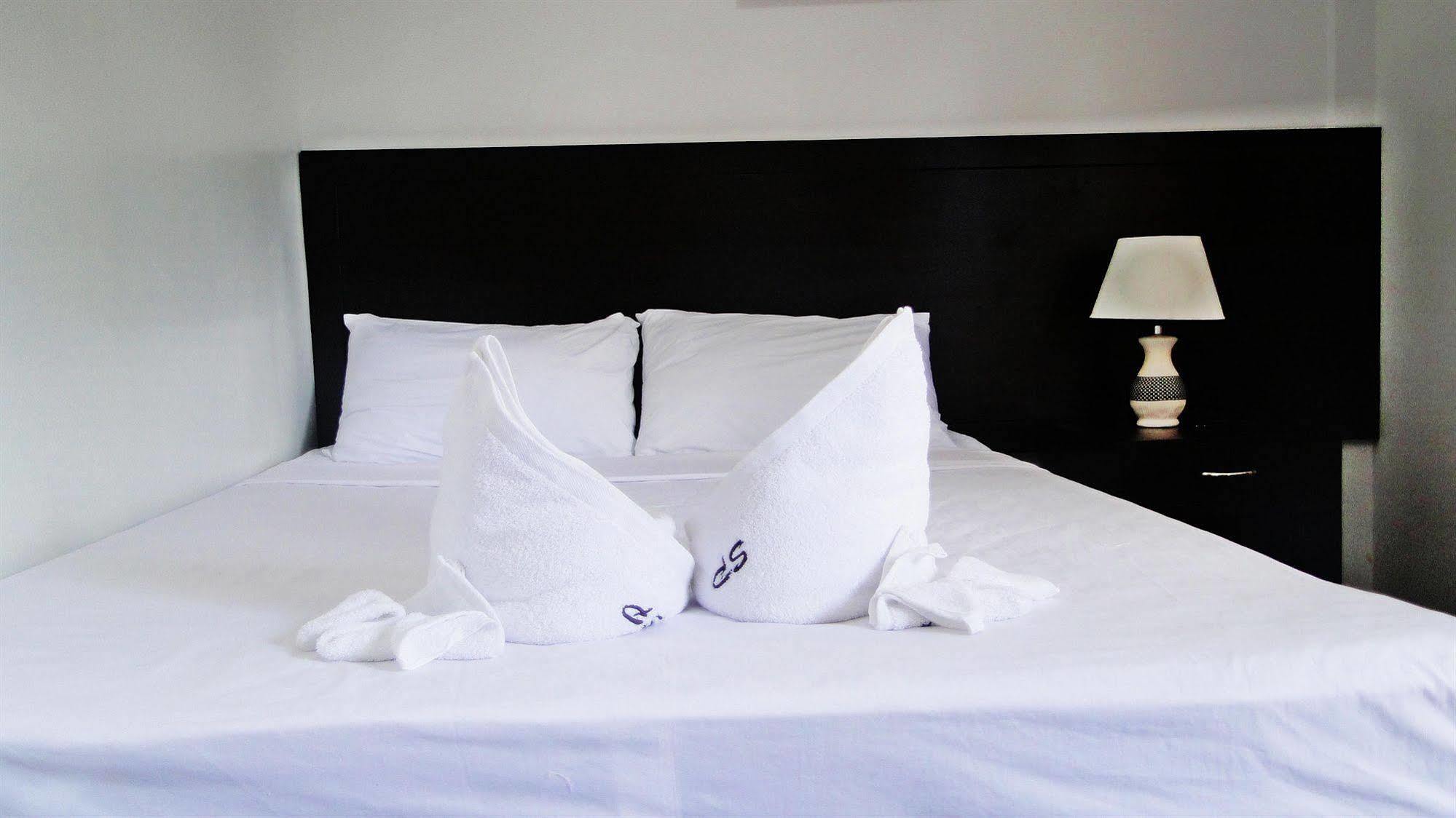 Susan'S Place Bed And Breakfast Puerto Princesa Екстер'єр фото